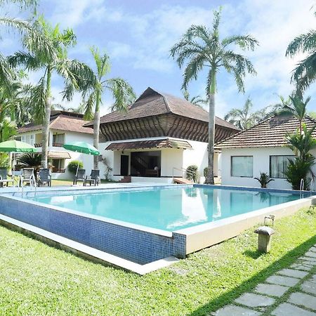 Oyo 26874 Manor Backwater Resort Kumarakom Exterior photo